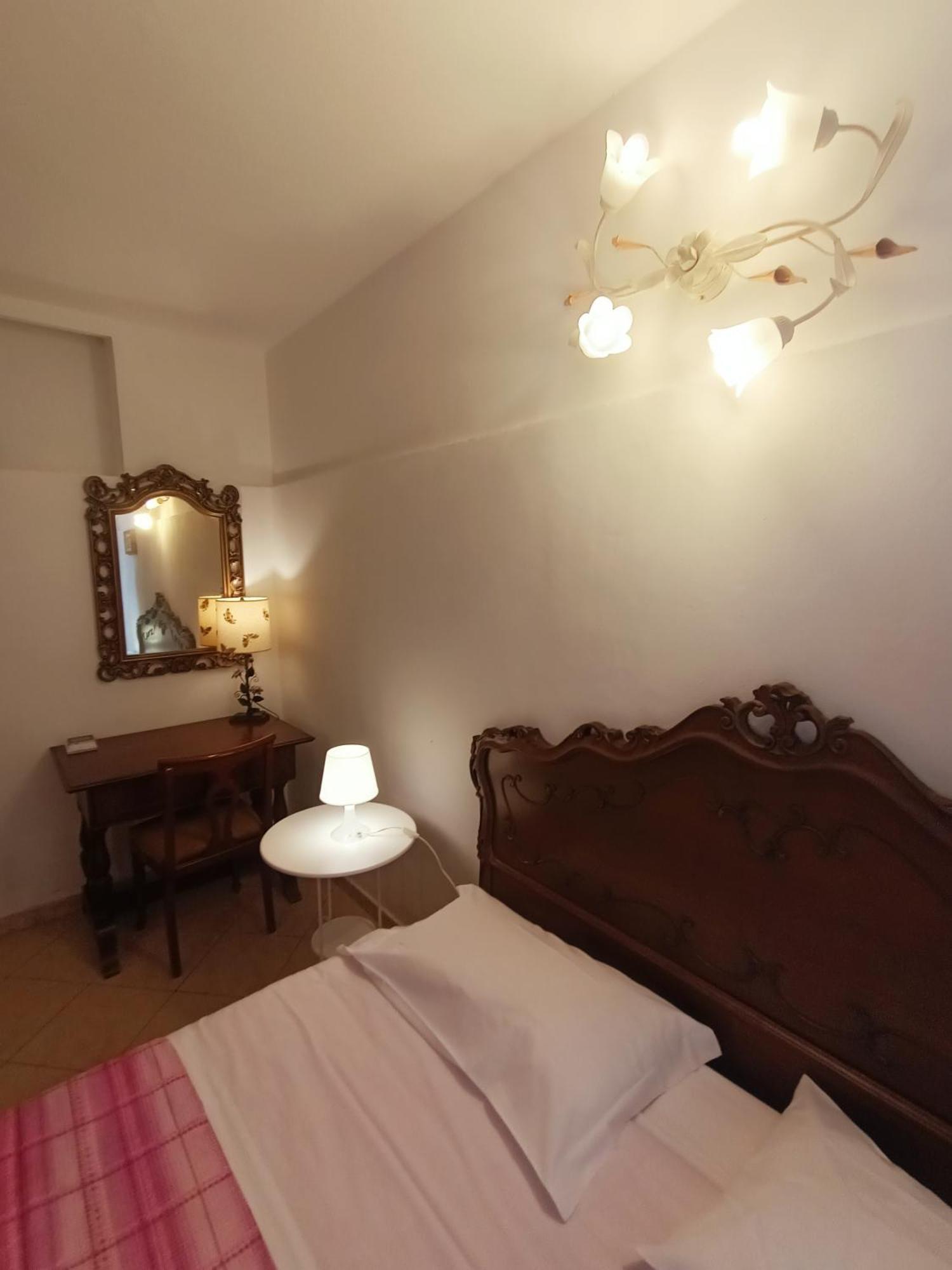 Le Dimore Di Chiara 因佩里亚 外观 照片